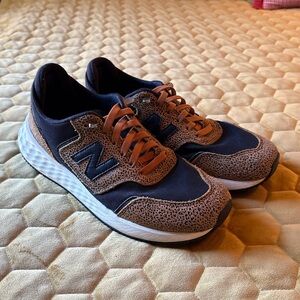 New Balance Black and Tan Sneakers